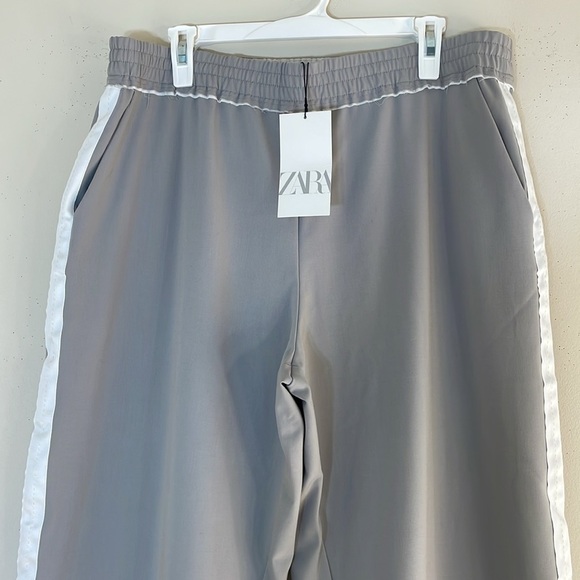 NWT. Zara Large Grey Wide Leg Pull On Pants. - Picture 2 of 9